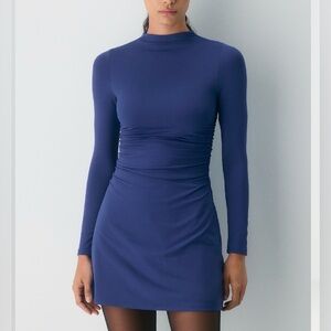 Aritzia Original Contour Elevate Dress Long Sleeve Rutched in Byron Blue XS NWOT